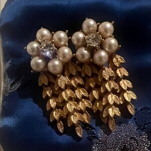 Sarah Coventry Pearl Cluster Earrings with Gold Leaf Dangles